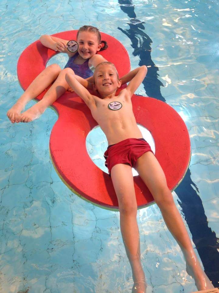 swimming lessons in bolton